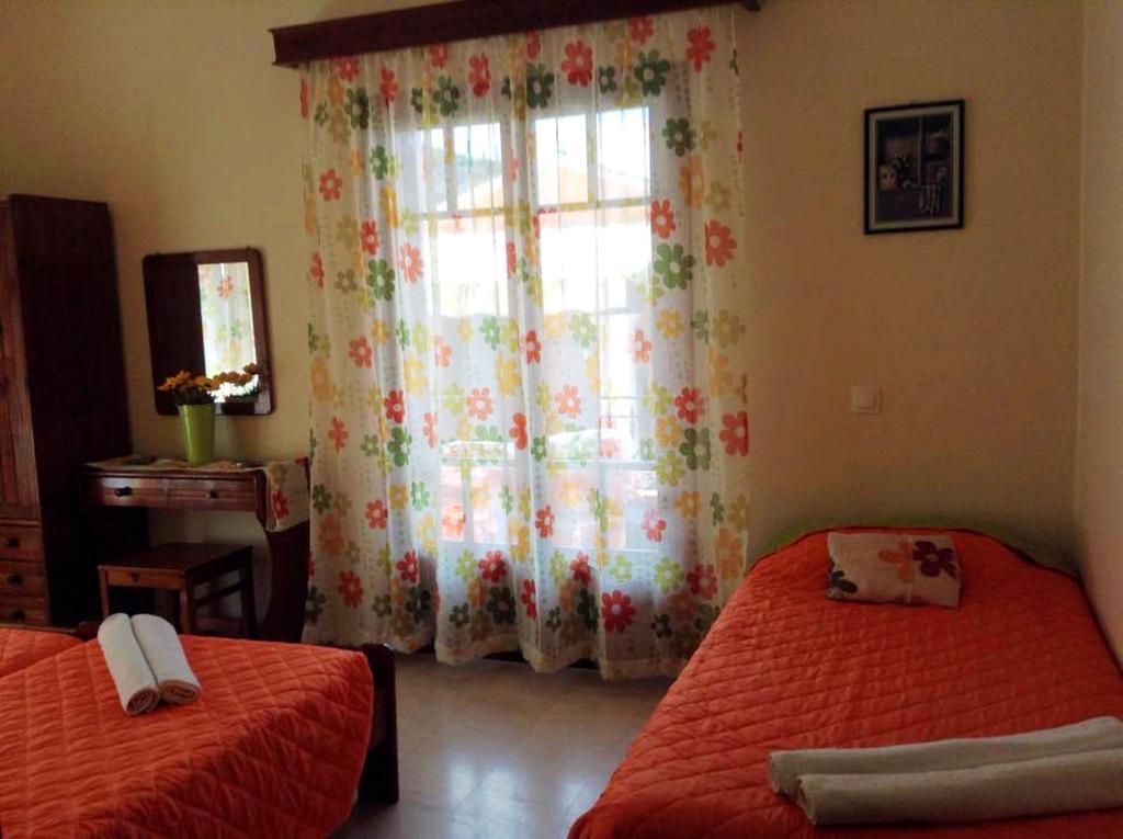 Varvara Studios & Apartments I Peroulades  Екстериор снимка